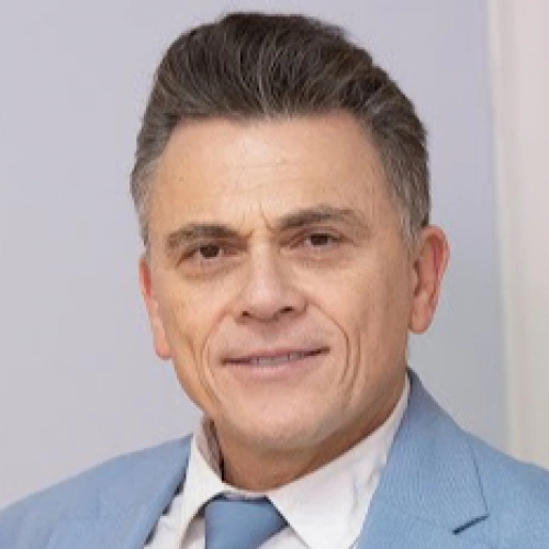 Βρυώνης Γεώργιος