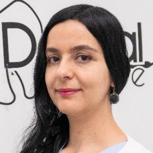 Φώτο Βιρτζίνια Οδοντίατρος, Χειρουργός Οδοντίατρος