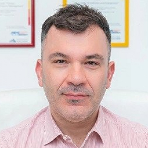Τσέλιος Θανάσης Οδοντίατρος, Χειρουργός Οδοντίατρος