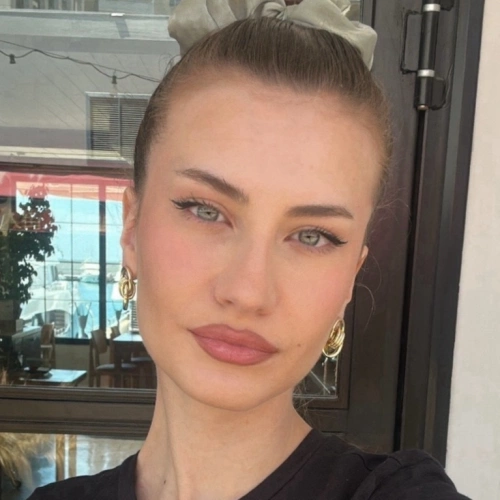 Ντούβα Χριστίνα