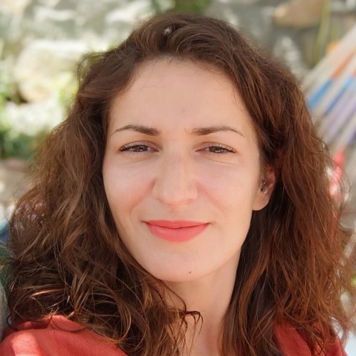 Αχμέτ Εμινέ - Δεριά Ψυχολόγος - Ψυχοθεραπεύτρια