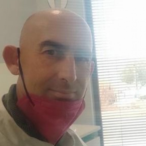 Μαρτίνοβιτς Νέστορας Οδοντίατρος, Χειρουργός Οδοντίατρος