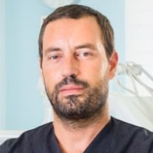 Ματθαίου Πέτρος Οδοντίατρος, Χειρουργός Οδοντίατρος