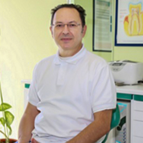 Αναστασάκης Στυλιανός Περιοδοντολόγος, Εμφυτευματολόγος, Χειρουργός Οδοντίατρος